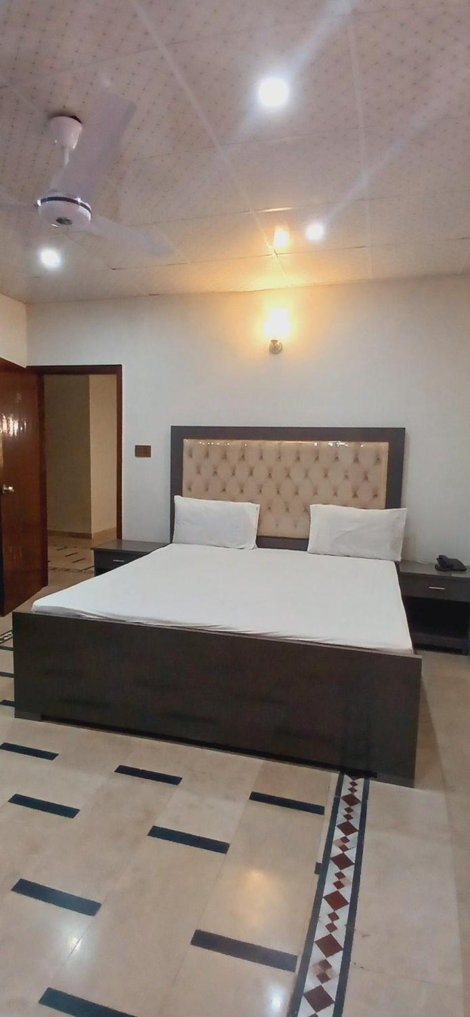 Subhan Palace Guest House Karachi Exteriör bild