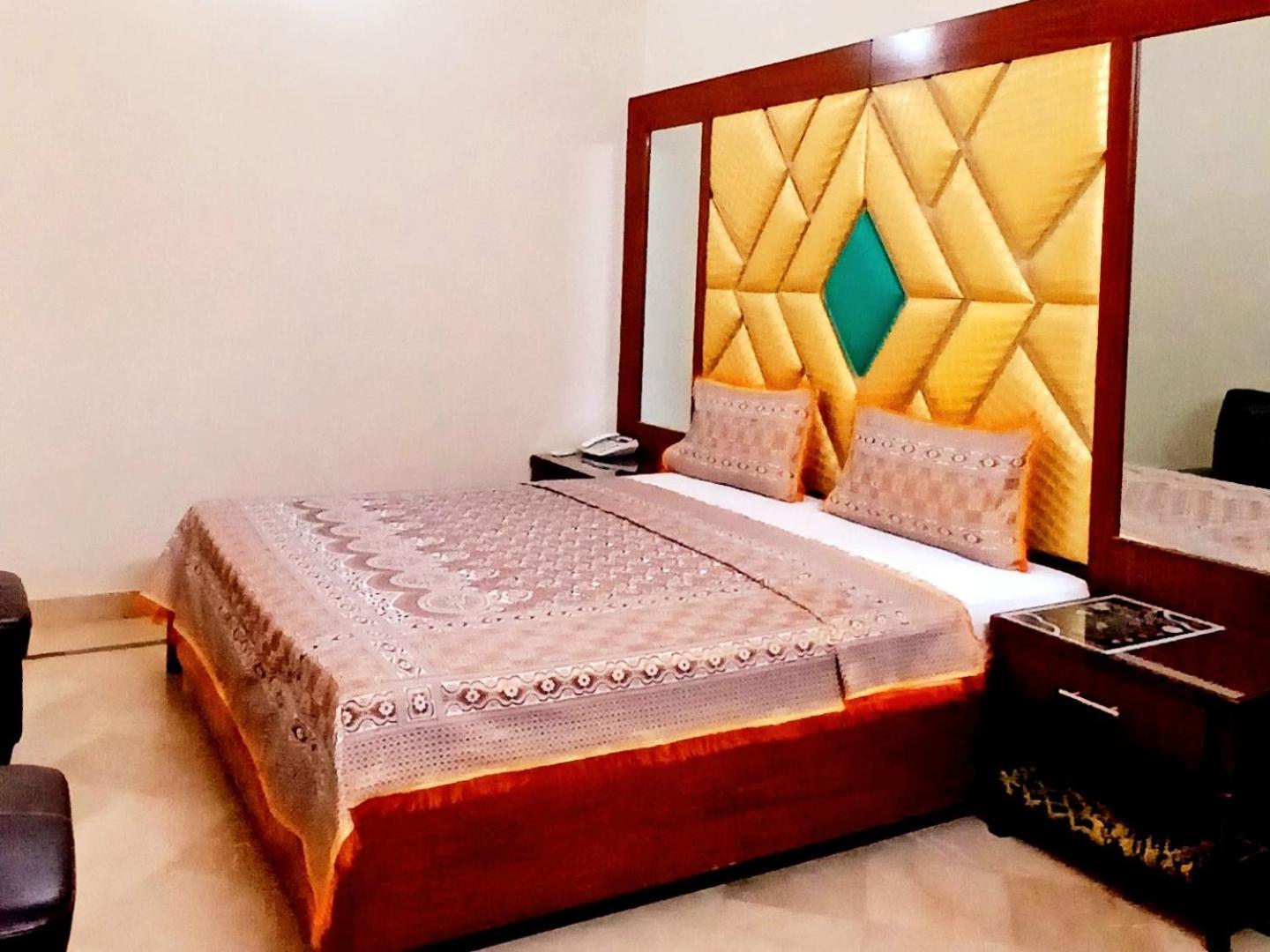 Subhan Palace Guest House Karachi Exteriör bild
